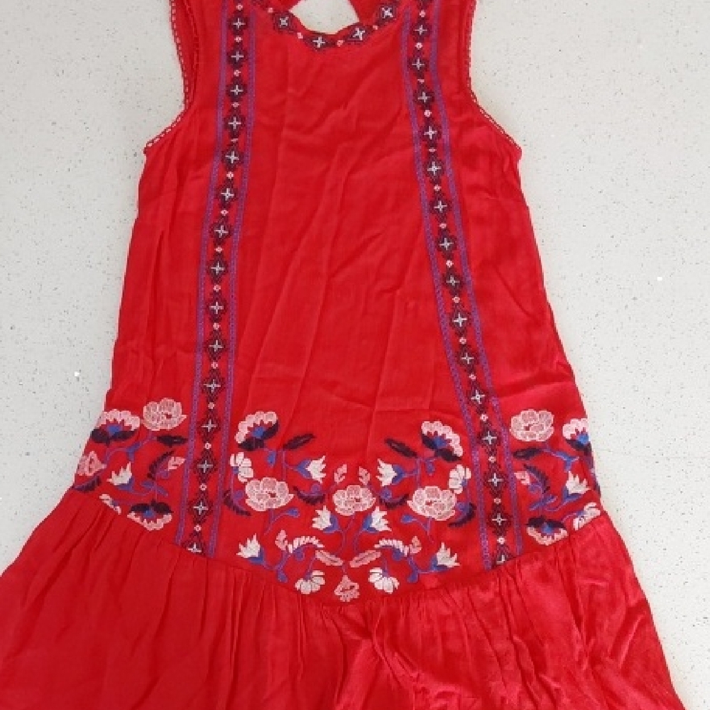 Xhilaration Bright Red Scoop Neck Top